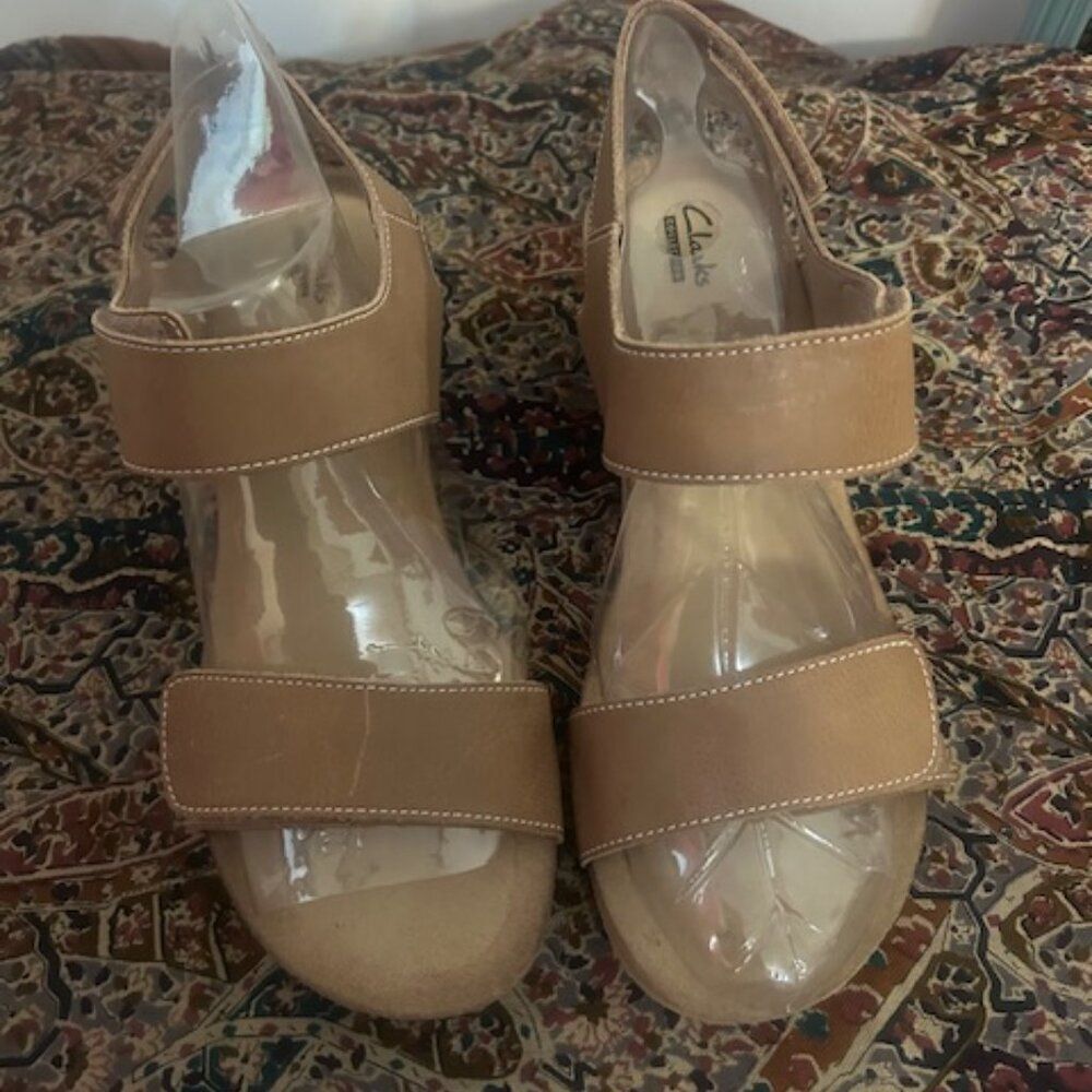Clarks Collection Tan adjustable straps wedges, size 11